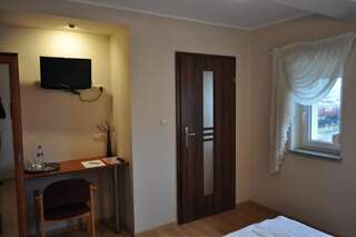 Отель Bankietowa Hotel & Restauracja Острув-Велькопольски Двухместный номер с 1 кроватью или 2 отдельными кроватями-6