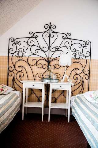 Фото номер Dwór Złotopolska Dolina Mansion House Стандартный двухместный номер с 1 кроватью или 2 отдельными кроватями