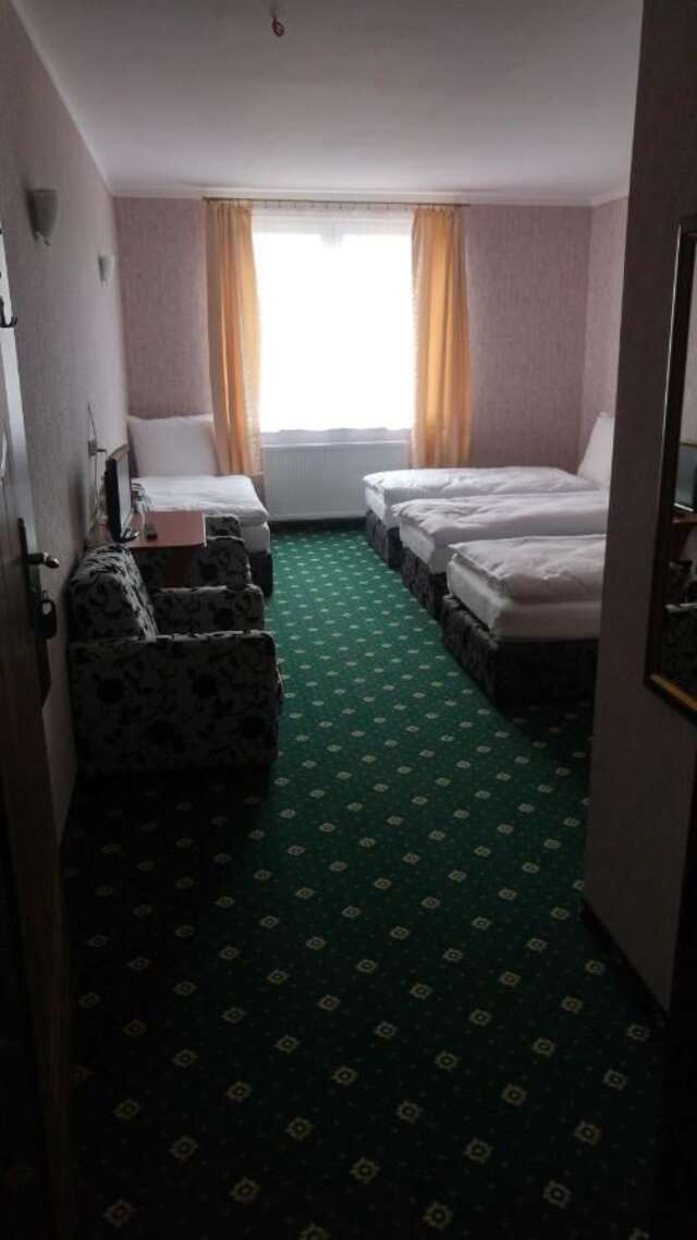 Отель Hotel Horda Слубице-37