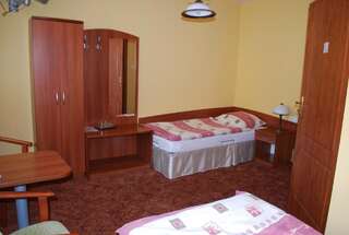 Фото номер Hotel Anka Двухместный номер с 2 отдельными кроватями