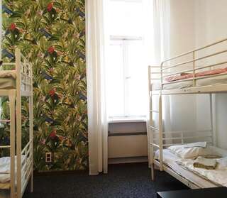 Хостелы Hostel Witt Варшава Односпальная кровать в общем номере с 10 кроватями-4
