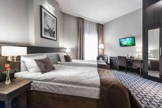 Фото номер Red Baron Hotel & Restaurant Двухместный номер Делюкс с 1 кроватью или 2 отдельными кроватями