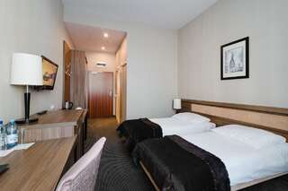 Фото номер Hotel Elbląg Двухместный номер «Премиум» с 2 отдельными кроватями