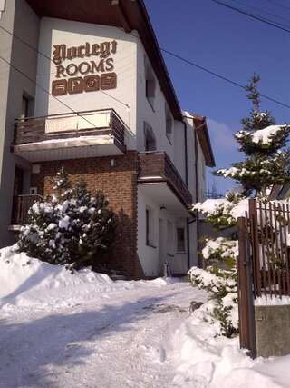 Хостелы Route 7 Rooms