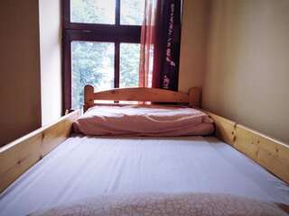 Хостелы Music Hostel Piotrkowska Лодзь Односпальная кровать в общем номере для женщин-2