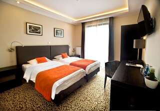 Отель Malta Premium Познань Стандартный двухместный номер с 2 отдельными кроватями-15