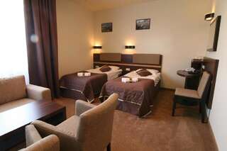 Отель Hotel nad Wigrami Gawrych Ruda Двухместный номер с 2 отдельными кроватями-12