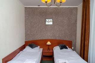 Фото номер Hotel Paradiso Двухместный номер с 1 кроватью или 2 отдельными кроватями