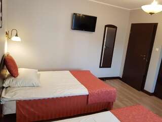 Отели типа «постель и завтрак» Pokoje Hotelowe Figaro Плоцк Двухместный номер с 2 отдельными кроватями-21