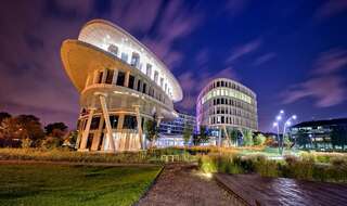 Отель Sound Garden Hotel Airport Варшава