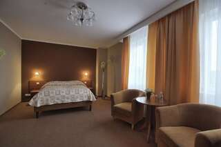 Фото номер Hotel Baranowski Улучшенный двухместный номер с 1 кроватью