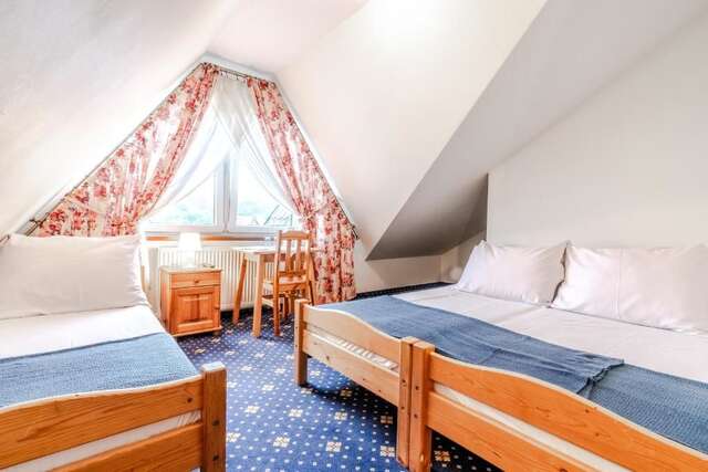 Отели типа «постель и завтрак» Dunajecki Dworek Бялы-Дунаец-63