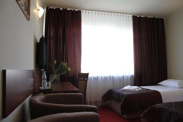Отели типа «постель и завтрак» HotelsLublin Люблин-17