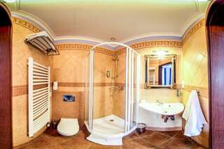 Отель Hotel na Podzamczu Тарновске-Гуры Двухместный номер с 1 кроватью или 2 отдельными кроватями-7