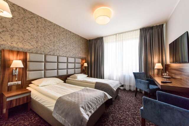 Отель Hotel Nowy Dwór Тшебница-22