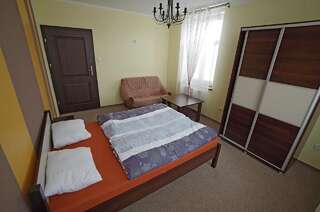 Фото номер Hotelik Hermes Двухместный номер Делюкс с 1 кроватью
