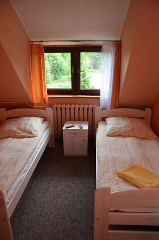 Фото номер Zajazd Rzepicha Двухместный номер с 1 кроватью или 2 отдельными кроватями, общая ванная комната