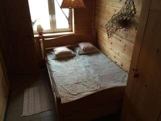 Фото номер Zagroda Chryszczata Двухместный номер с 1 кроватью и собственной ванной комнатой