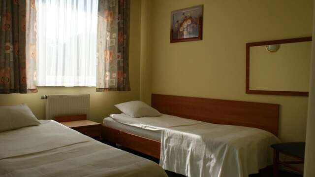 Отель Hotel U Braci Zygmuntów Лежайск-37