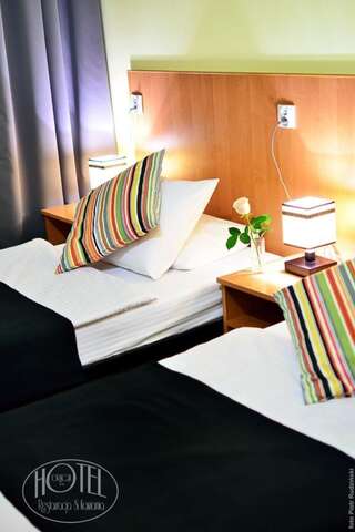 Фото номер Hotel Gracja Бюджетный двухместный номер с 2 отдельными кроватями