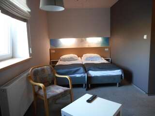 Отель Hotel Platan Острув-Велькопольски Двухместный номер с 1 кроватью или 2 отдельными кроватями-20