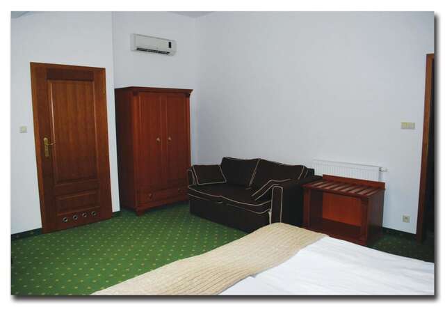 Мини-отель Hotel Karczma nad Stawem Рогово-8