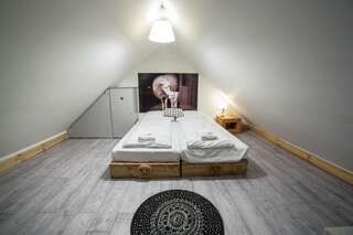 Фото номер Hotel Bacówka Radawa & SPA Улучшенное шале с 2 спальнями