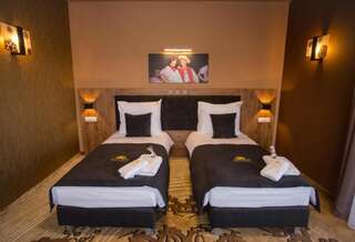Фото номер Złoty Groń Resort & Spa Двухместный номер с 1 кроватью или 2 отдельными кроватями