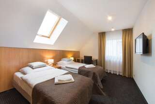 Апарт-отели Apartamenty Turek Турек Небольшой двухместный номер с 1 кроватью или 2 отдельными кроватями-2