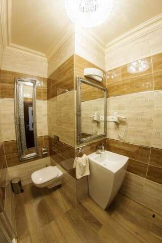 Курортные отели Pałac Saturna Челядзь Budget Double Room with unlimited access to Roman Terms-3