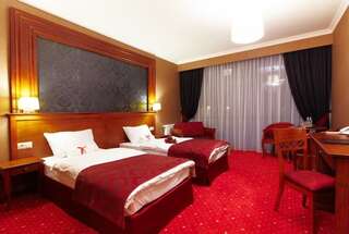 Фото номер Hotel Grodzki Business & Spa Улучшенный двухместный номер с 1 кроватью или 2 отдельными кроватями