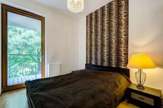 Апартаменты Dom & House - Apartamenty Nadmorski Dwór Гданьск Classic Apartment with Living Room and Balcony (4 Adults)-7