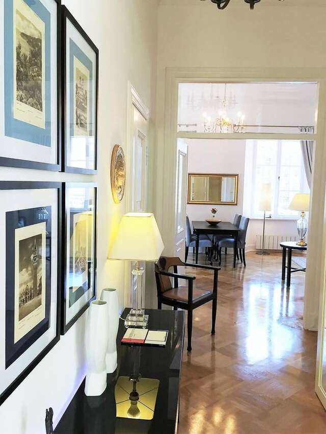 Апартаменты Luxury Suites & Apartments MONDRIAN UNESCO Old Town Варшава-8