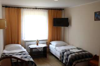 Отели типа «постель и завтрак» Dom Wczasowy Dorja Ястарня Двухместный номер с 1 кроватью и собственной ванной комнатой-5