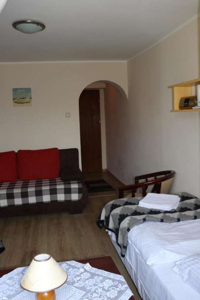 Отели типа «постель и завтрак» Dom Wczasowy Dorja Ястарня-31