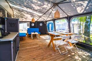 Кемпинги Camping Molo Surf SPOT Ястарня Дом-фургон-1