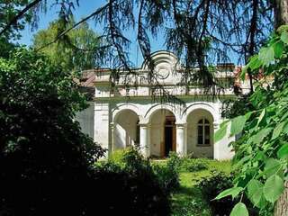 Фото Апартаменты Compact studios on an estate with an 18th century palace. город Udrycze (27)