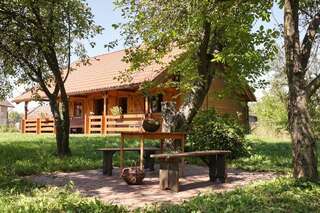 Фото  Drewniany dom z pięknym ogrodem город Бохня (2)