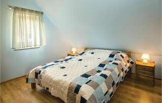 Дома для отпуска Three-Bedroom Holiday Home in Klodawa Kłodawa Дом для отпуска с 3 спальнями-32