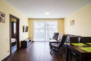 Апартаменты Apartamenty Sun & Snow Ustroń Przy Rynku Устронь Two-Bedroom Apartment - Brody 3C-7