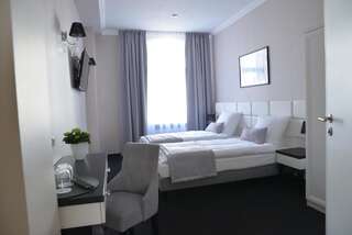 Фото номер Hotel Villa Casino Улучшенный двухместный номер с 2 отдельными кроватями