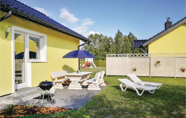 Дома для отпуска Two-Bedroom Holiday Home in Dabki Домбки-52