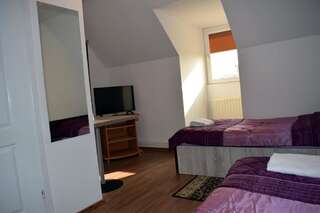 Фото номер Sepia Restauracja & Noclegi Стандартный двухместный номер с 2 двуспальными кроватями