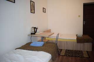 Фото номер Sepia Restauracja & Noclegi Бюджетный двухместный номер с 2 отдельными кроватями