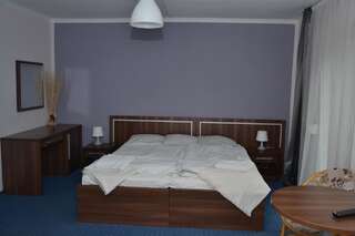 Фото номер Zielone Pokoje Двухместный номер с 2 отдельными кроватями и балконом