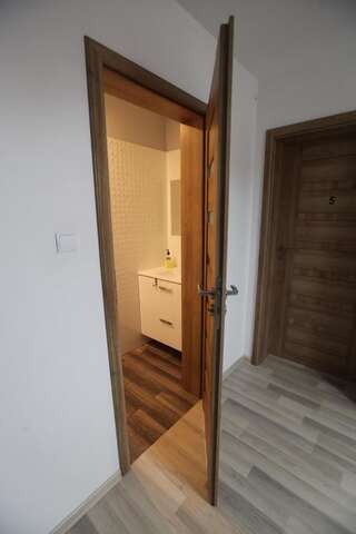 Фото номер Noclegi na Spokojnej Трехместный номер эконом-класса с общей ванной комнатой