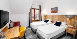 Фото номер Hotel Nowa Holandia Двухместный номер с 2 отдельными кроватями