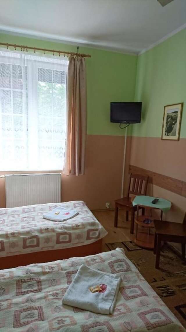 Отель Hotelik WARMIA -Pensjonat, Hostel Лидзбарк-Варминьски-13