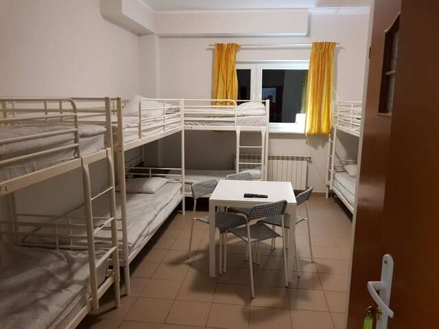 Хостелы NOCLEGI PRACOWNICZE, KWATERY, HOSTEL Hugo ŁOMIANKI Ломянки-10