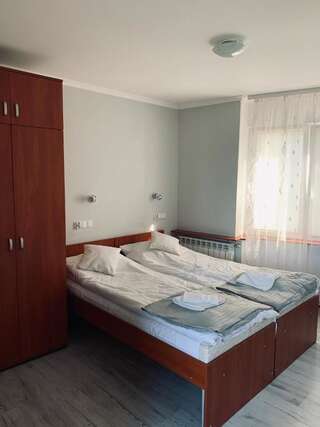 Отели типа «постель и завтрак» Bianco - pokoje noclegowe Ченстохова Двухместный номер Делюкс с 1 кроватью и душем-2
